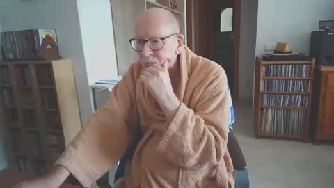  Papi  online show from November 13, 9:08 am