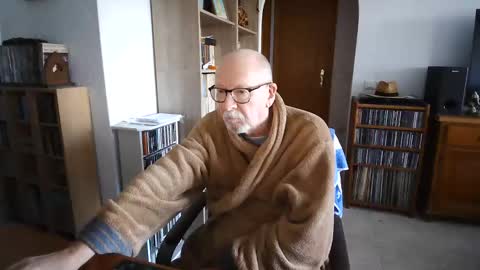  Papi  online show from January 8, 11:23 am