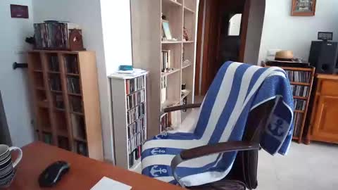 Snapshot of 7thsojourn chatting on May 26, 8:43 am Papi online show from May 26, 8:43 am