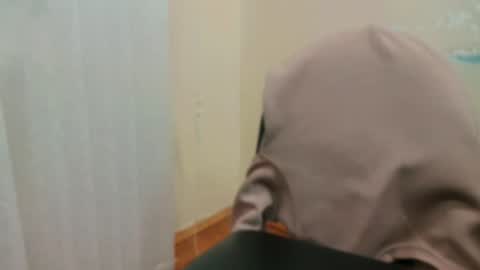 Snapshot of 7znkbob chatting on December 9, 5:52 pm bob big head online show from December 9, 5:52 pm