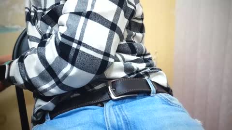 Snapshot of 7znkbob chatting on December 20, 2:08 am bob big head online show from December 20, 2:08 am