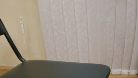 Snapshot of 7znkbob chatting on December 25, 4:54 am bob big head online show from December 25, 4:54 am