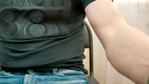 Snapshot of 7znkbob chatting on January 14, 9:56 am bob big head online show from January 14, 9:56 am