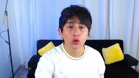 Snapshot of 7zyan chatting on December 15, 8:24 pm zyan online show from December 15, 8:24 pm