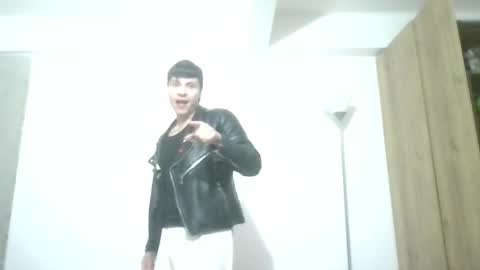 82tomas online show from April 26, 10:07 pm