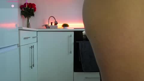 Snapshot of 888_666 chatting on June 2, 4:03 am Monicano face online show from June 2, 4:03 am