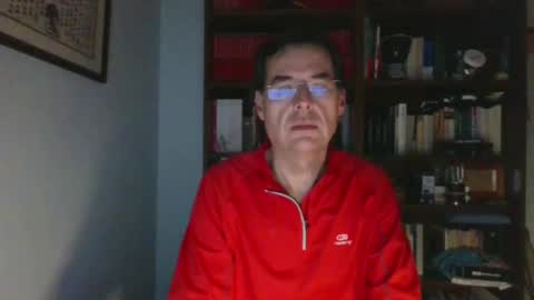 Snapshot of 8age chatting on February 10, 11:13 pm 8age online show from February 10, 11:13 pm