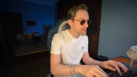 Snapshot of 91stefisexy91 chatting on February 24, 10:03 pm 91stefisexy91 online show from February 24, 10:03 pm