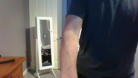 Snapshot of 999gbb_gmx chatting on December 2, 1:00 am DildoRidingDilf online show from December 2, 1:00 am