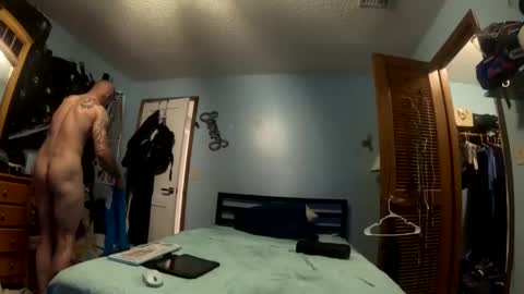 Snapshot of 9_25 chatting on December 8, 11:29 pm 8over6 online show from December 8, 11:29 pm