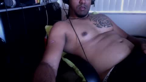 Snapshot of 9inchhammer chatting on January 10, 8:15 pm 9inchhammer online show from January 10, 8:15 pm