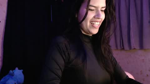Snapshot of 9sophie_rosse chatting on June 8, 11:16 pm sofi 3 online show from June 8, 11:16 pm