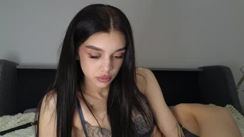 Snapshot of 9west chatting on May 29, 2:04 pm KARINA online show from May 29, 2:04 pm