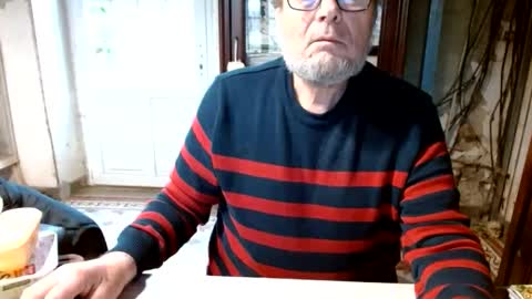 _123_voyeur_ online show from February 19, 12:56 pm