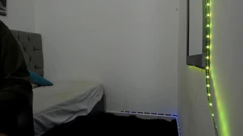 DERECK online show from March 13, 9:05 am