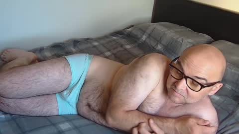 Snapshot of ____zeus____ chatting on May 8, 5:13 am God Zeus online show from May 8, 5:13 am