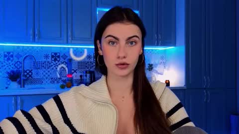 Willow online show from November 8, 9:13 pm