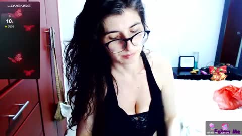 Snapshot of _a_r_y_ chatting on December 30, 3:03 am ARY online show from December 30, 3:03 am