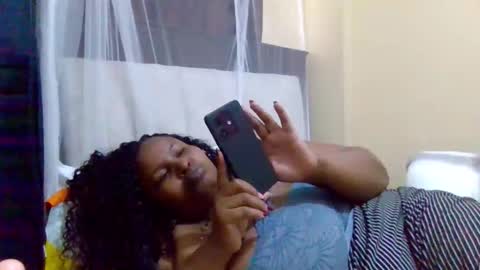 Snapshot of _abbey2 chatting on May 16, 10:36 am abbey online show from May 16, 10:36 am