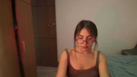abby 3 online show from May 5, 3:53 pm