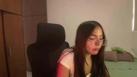 Snapshot of _abbyyyy_ chatting on May 26, 5:53 pm abby 3 online show from May 26, 5:53 pm