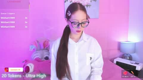 Abril  online show from June 27, 2:38 am
