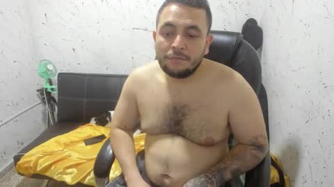 Snapshot of _ace_ventura chatting on February 4, 5:02 am ---- online show from February 4, 5:02 am