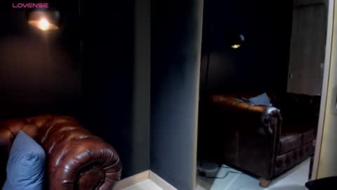 Snapshot of _adamcoper_ chatting on June 11, 2:53 am _adamcoper_ online show from June 11, 2:53 am