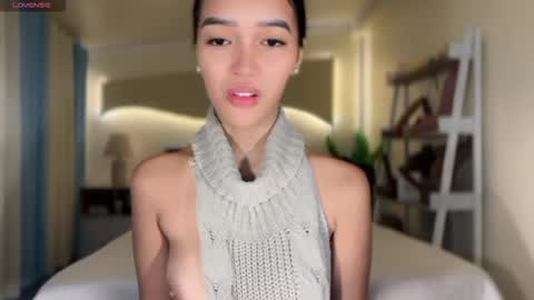 Snapshot of _agatha69_ chatting on October 24, 2:52 am agatha online show from October 24, 2:52 am