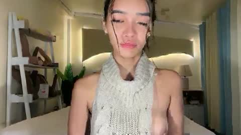 Snapshot of _agatha69_ chatting on October 25, 2:52 am agatha online show from October 25, 2:52 am