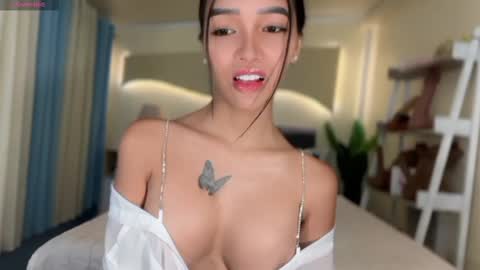 Snapshot of _agatha69_ chatting on November 12, 2:56 am agatha online show from November 12, 2:56 am