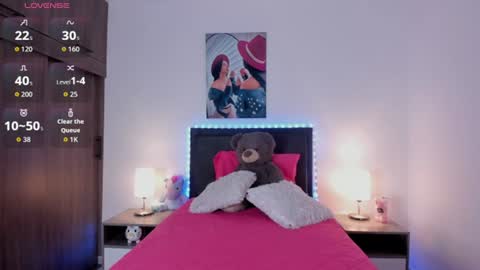 Snapshot of _alana_grey_ chatting on June 20, 12:30 pm _alana_grey_ online show from June 20, 12:30 pm