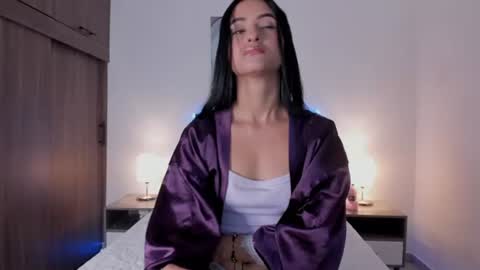 Snapshot of _alana_grey_ chatting on June 26, 2:10 pm _alana_grey_ online show from June 26, 2:10 pm