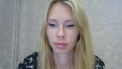 _alex1819 online show from September 18, 7:21 am