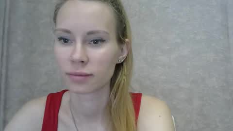 Snapshot of _alex1819 chatting on May 14, 7:04 am _alex1819 online show from May 14, 7:04 am