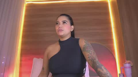 Snapshot of _alexaa_20 chatting on May 14, 12:01 pm Alexa online show from May 14, 12:01 pm