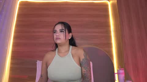 Snapshot of _alexaa_20 chatting on June 6, 11:59 am Alexa online show from June 6, 11:59 am