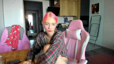 Snapshot of _alice_kitty chatting on May 17, 1:18 pm Gaylord online show from May 17, 1:18 pm