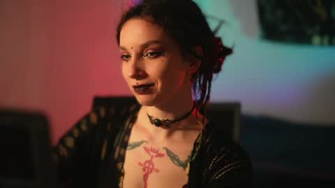 Snapshot of _alicemorrison_ chatting on May 19, 6:36 pm Alice Morrison Mistress Datura online show from May 19, 6:36 pm
