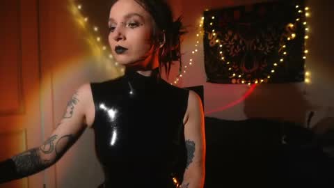 Snapshot of _alicemorrison_ chatting on June 3, 6:02 pm Alice Morrison Mistress Datura online show from June 3, 6:02 pm