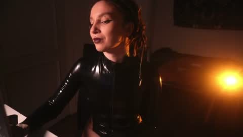 Snapshot of _alicemorrison_ chatting on July 6, 7:05 pm Alice Morrison Mistress Datura online show from July 6, 7:05 pm