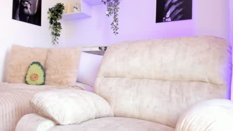 Snapshot of _alissonrose chatting on December 4, 4:05 pm Karo online show from December 4, 4:05 pm