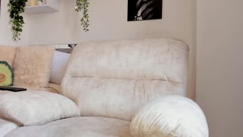 Snapshot of _alissonrose chatting on December 5, 4:12 pm Karo online show from December 5, 4:12 pm