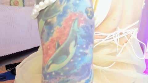 Snapshot of _alissonrose chatting on December 6, 4:17 pm Karo online show from December 6, 4:17 pm