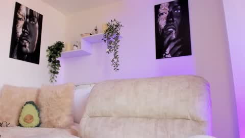 Snapshot of _alissonrose chatting on January 11, 4:14 pm Karo online show from January 11, 4:14 pm