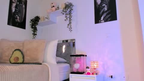 Snapshot of _alissonrose chatting on September 13, 9:14 pm Karo online show from September 13, 9:14 pm