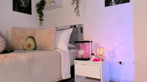 Snapshot of _alissonrose chatting on October 2, 8:38 pm Karo online show from October 2, 8:38 pm