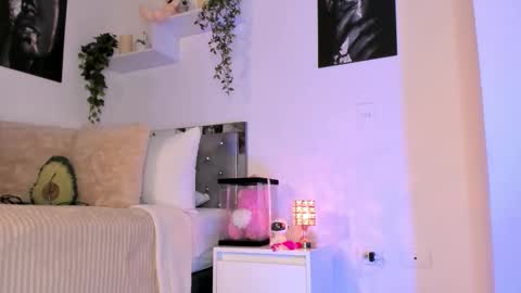 Snapshot of _alissonrose chatting on October 23, 8:07 pm Karo online show from October 23, 8:07 pm