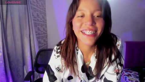 Snapshot of _amelia_johns chatting on April 23, 5:08 am AMELIA online show from April 23, 5:08 am