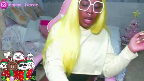 Snapshot of _amy_rojas_ chatting on December 17, 11:11 pm ask me online show from December 17, 11:11 pm